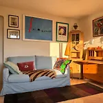 Apartment Little London Two New Boutique Netflix Tv Old Town