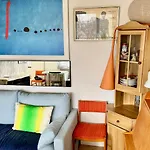 Little London Two New Boutique Netflix Tv Old Town Apartment