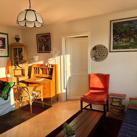 Little London Two New Boutique Netflix Tv Old Town