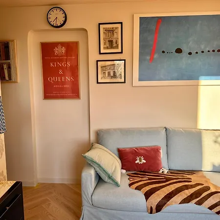 Little London Two New Boutique Netflix Tv Old Town Narva