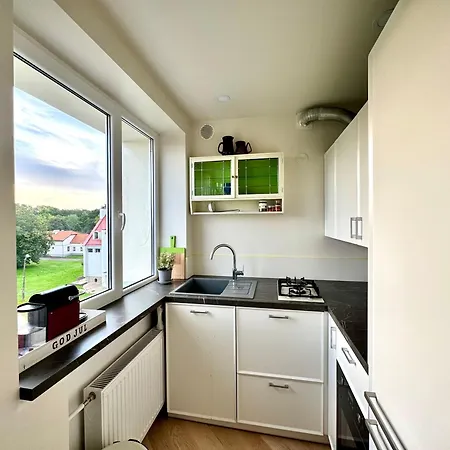 Little London Two New Boutique Netflix Tv Old Town * Narva