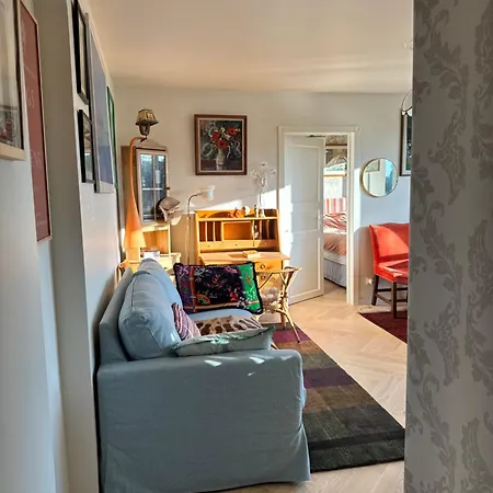 Little London Two New Boutique Netflix Tv Old Town Narva