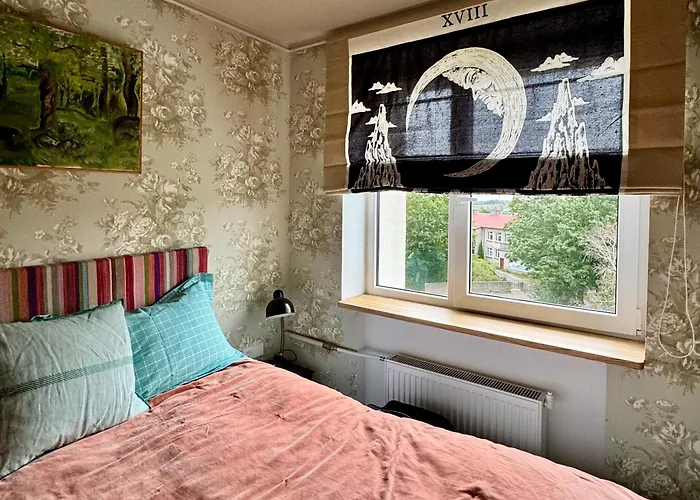 Little London Two New Boutique Netflix Tv Old Town