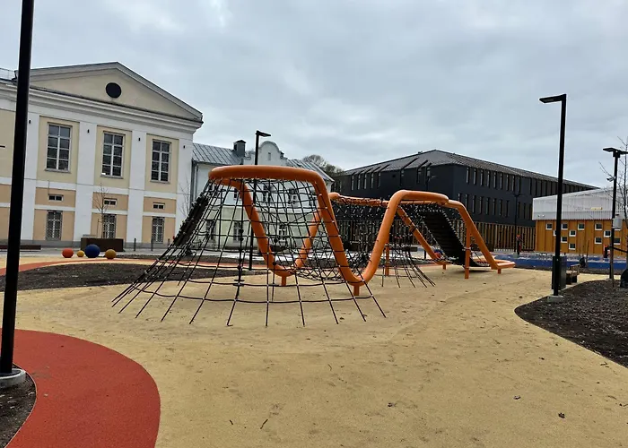 Little London Two New Boutique Netflix Tv Old Town Narva