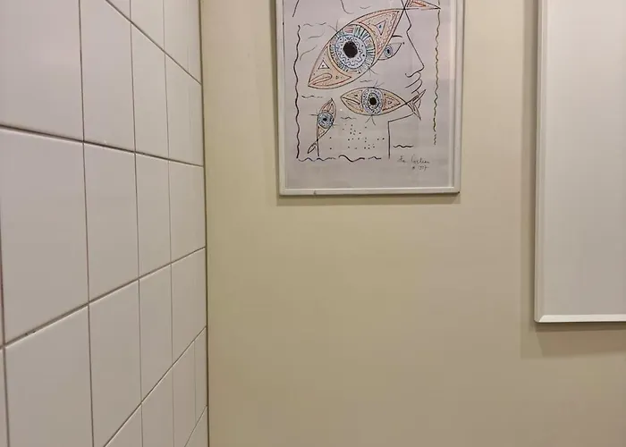 Little London Two New Boutique Netflix Tv Old Town Narva